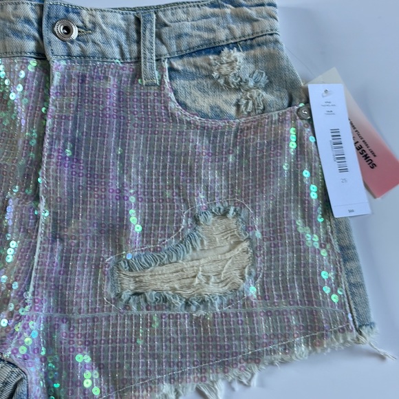 High waisted denim shorts - Picture 2 of 3